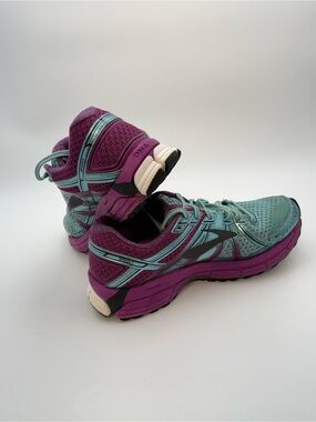 Brooks Adrenaline GTS 17 Women’s Running Shoes – Blue/Purple – US 8 B